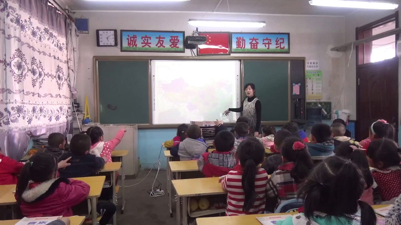 人音版音乐二上《演唱蜗牛与黄鹂鸟》吉林邱老师-市一等奖