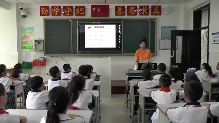 人音版音乐二上《演唱母鸡叫咯咯》吉林李老师-省一等奖