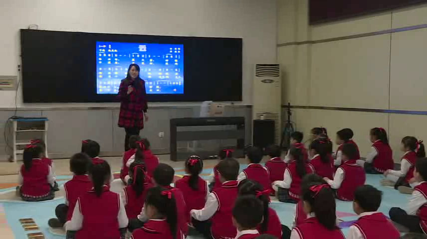 人音版音乐二上《演唱云》重庆范老师-省一等奖