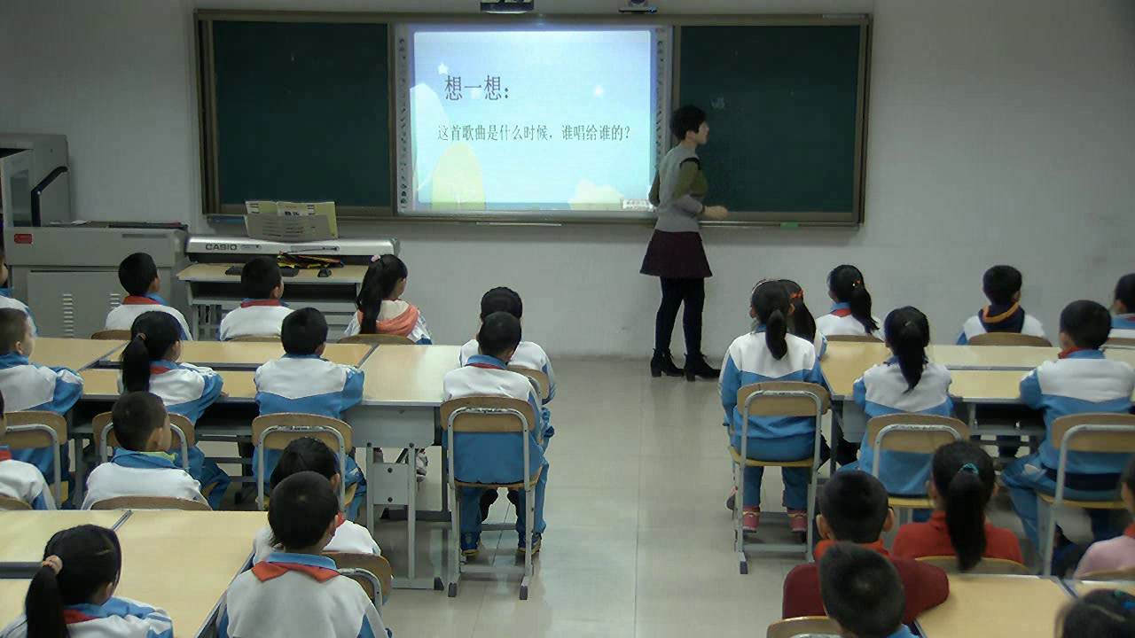 人音版音乐三上《演唱唱给妈妈的摇篮曲》新疆王老师-市一等奖