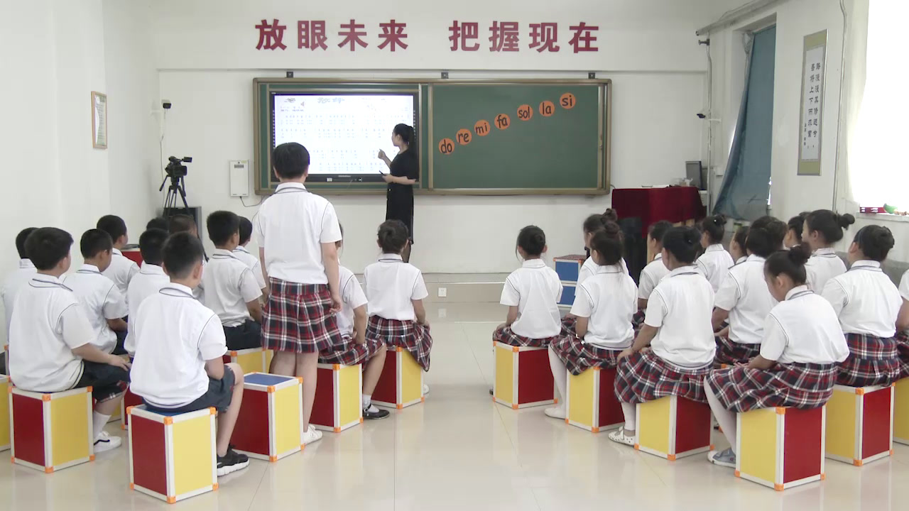 人音版音乐三上《演唱放牛山歌》辽宁老师-市一等奖