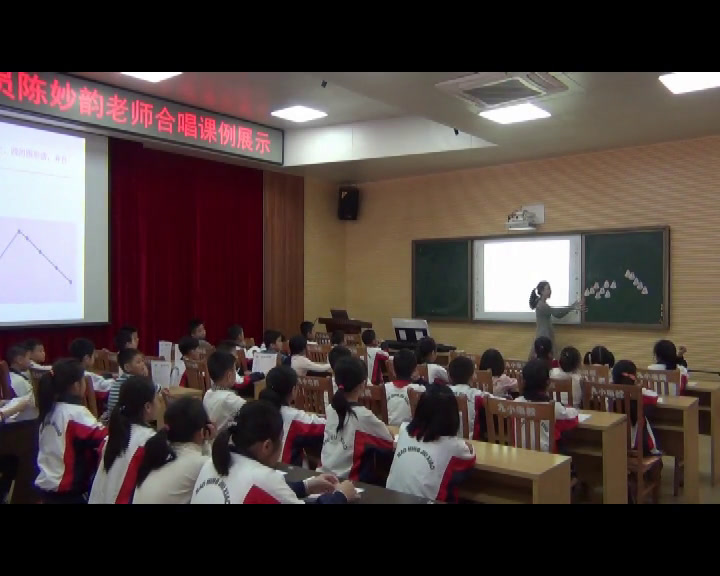 人音版音乐三上《演唱钟声叮叮当》广东老师-县级优课
