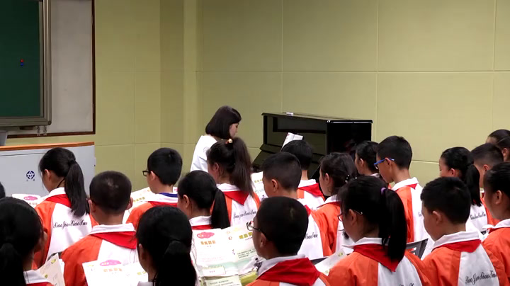 人音版音乐五上《聆听嘎达梅林（安波记谱，黄荟改编）》四川张老师-县级优课