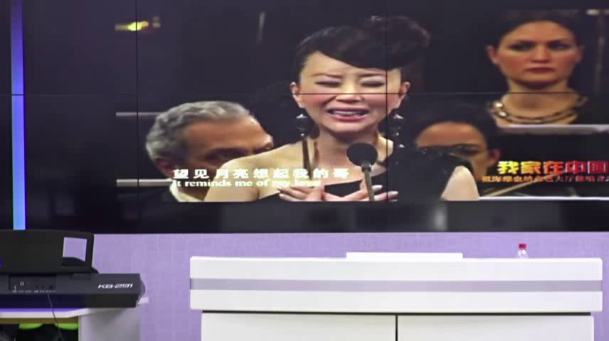 人音版音乐六上《聆听小河淌水》安徽钱老师-县级优课
