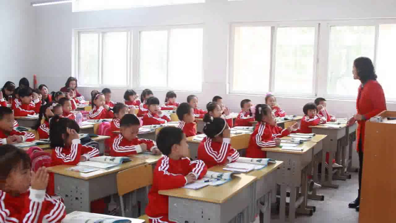 北师大版数学一上《小鸡吃食》陕西张老师-省一等奖