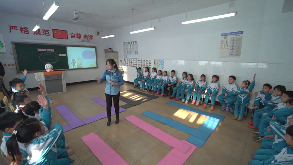 人教版道德与法治一上《2拉拉手，交朋友》天津刘老师-全国一等奖