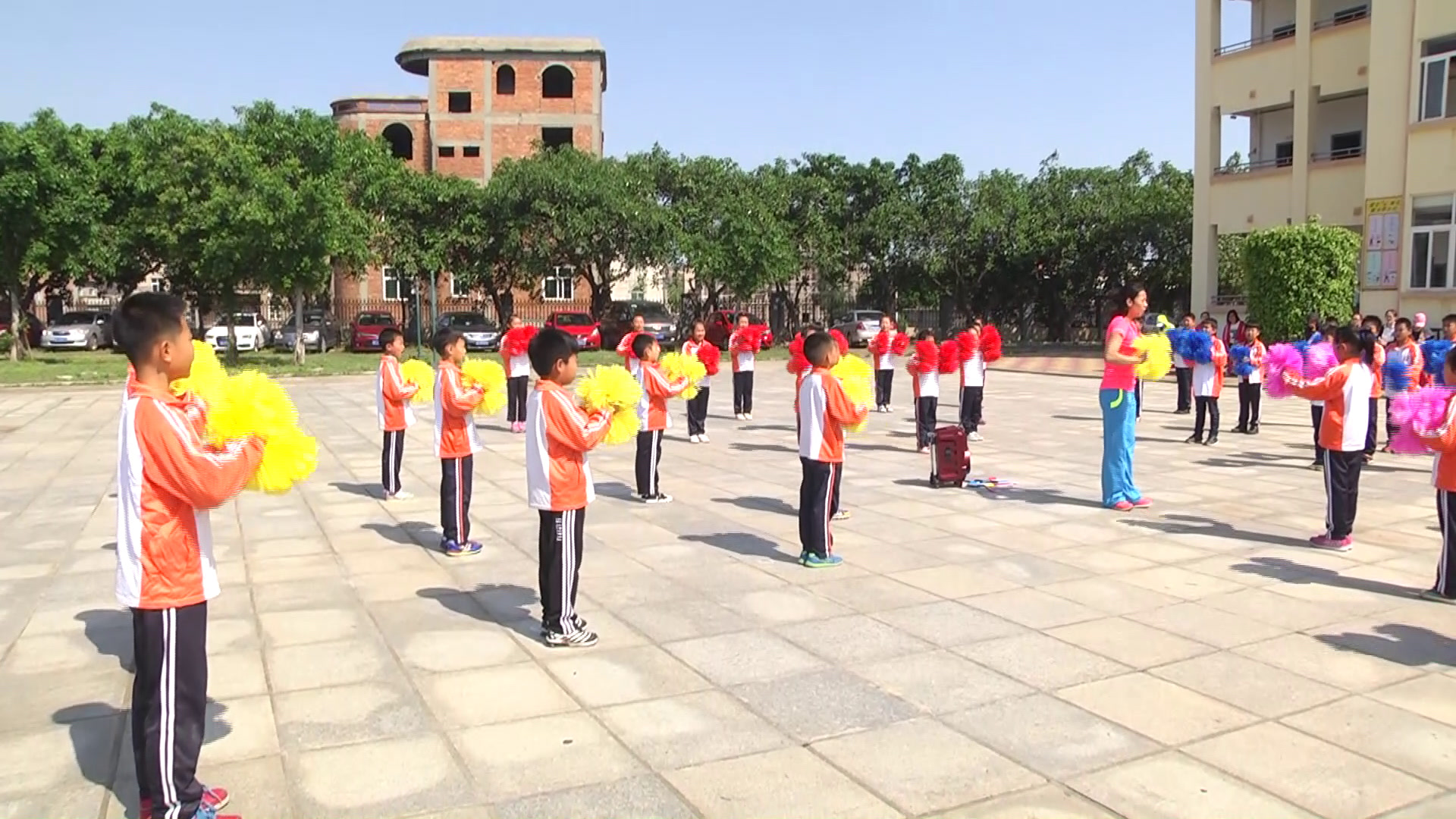 人教2011版体育与健康三至四年级《1.组合一》福建李老师-全国一等奖