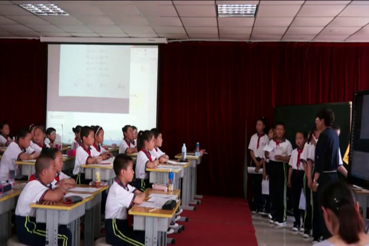 北师大版数学四上《数图形的学问》内蒙鹿老师-省一等奖