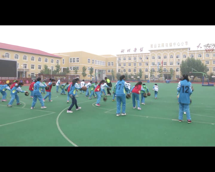 人教2011版体育与健康五至六年级《6.单手肩上投篮技，》北京市孟老师-省一等奖