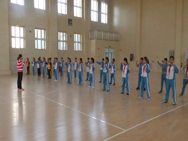 人教2011版体育与健康五至六年级《10.考核》建设兵团罗老师-市一等奖