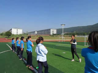 人教2011版体育与健康五至六年级《4.跳长绳双绳跳》安徽刘老师-市一等奖
