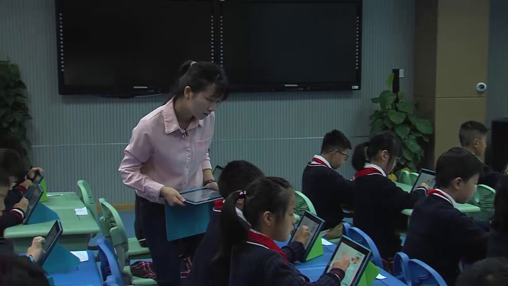 苏教版数学二上《●有趣的七巧板》江苏王老师-市一等奖