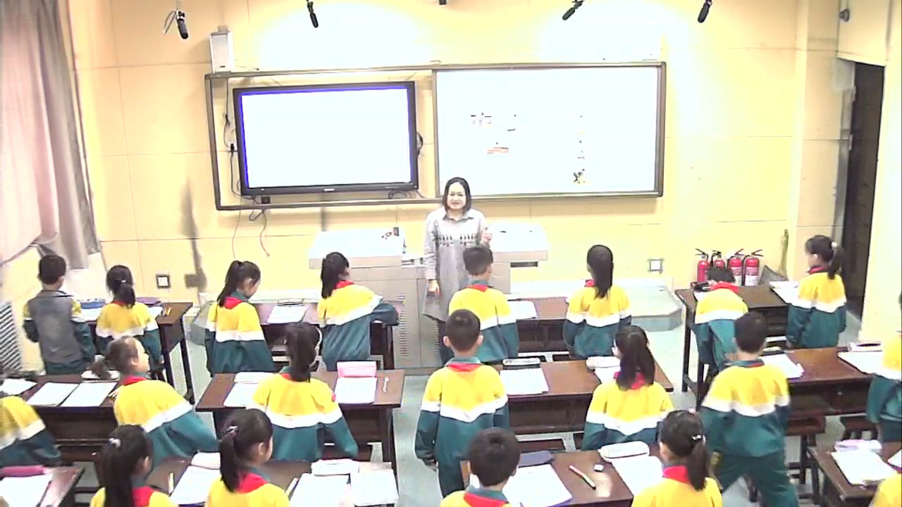 苏教版数学三上《1.平移和旋转现象》山西郭老师-市一等奖
