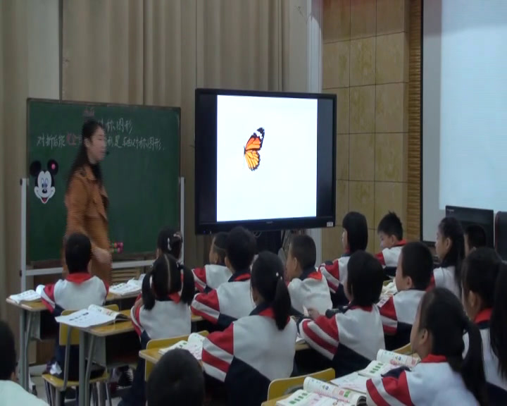 苏教版数学三上《3.长方形和正方形，平移、旋转和轴对称复习》安徽李老师-市一等奖