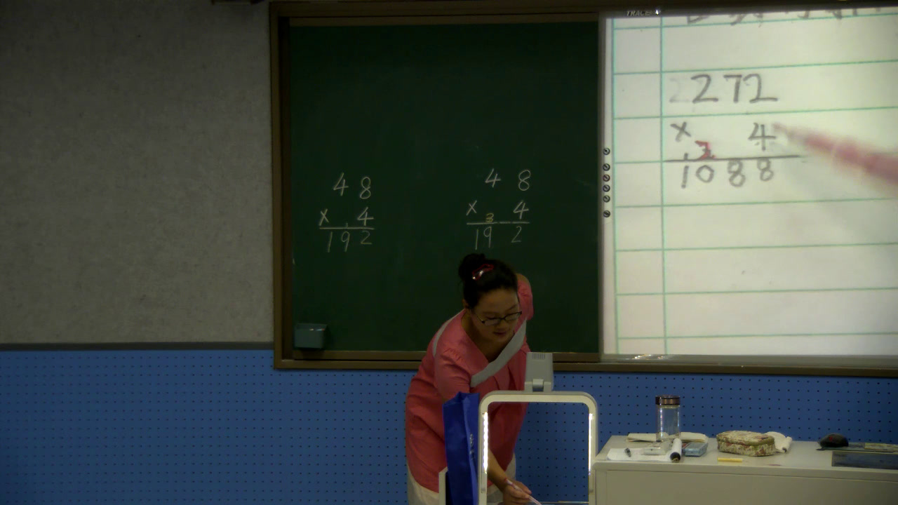 苏教版数学三上《9.笔算两、三位数乘一位数（连续进位）》江苏秦老师-市一等奖