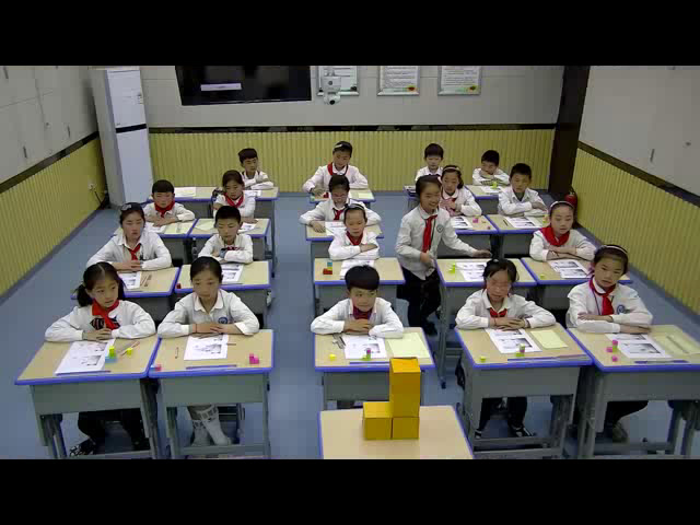苏教版数学四上《3、观察由几个正方体摆成的组合体》安徽郭老师-市一等奖