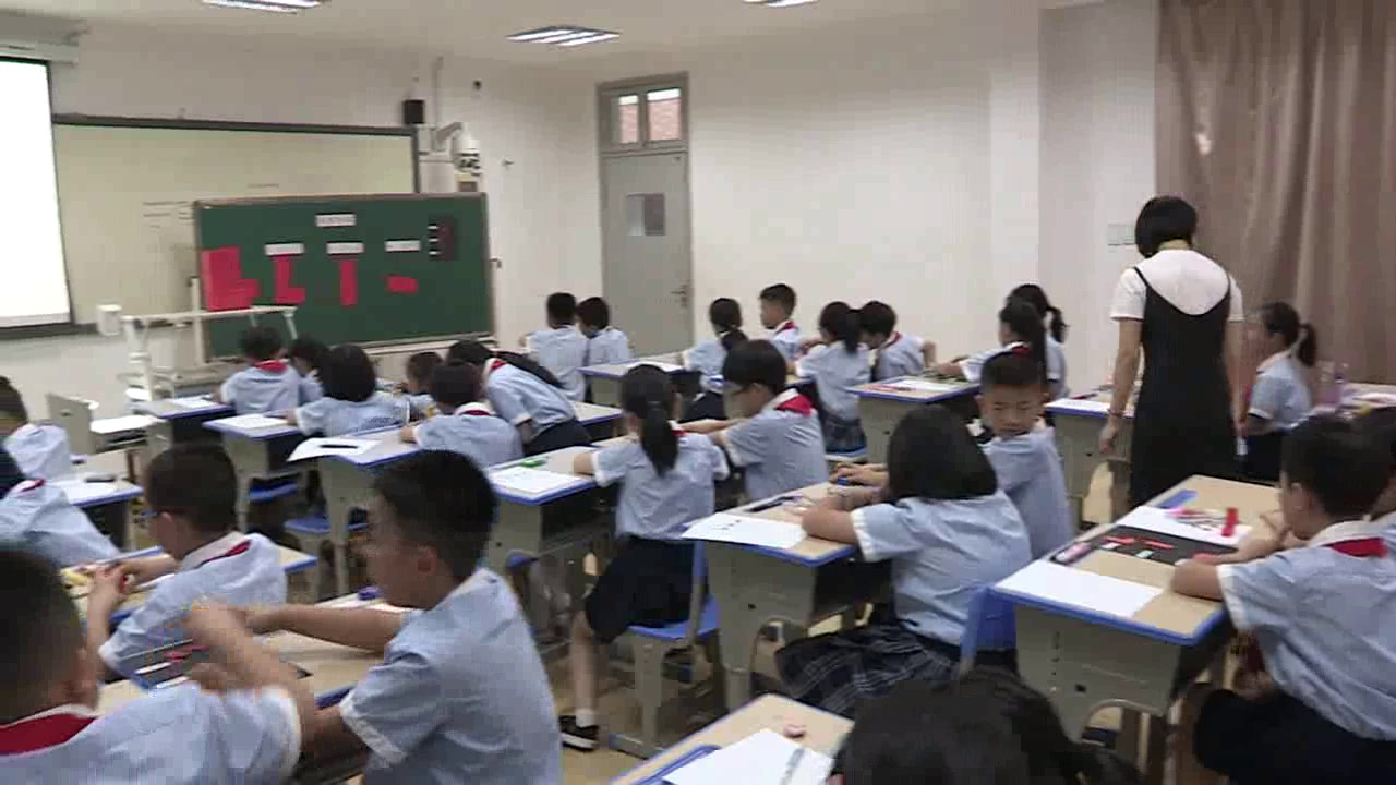 苏教版数学四上《3、观察由几个正方体摆成的组合体》浙江王老师-市一等奖