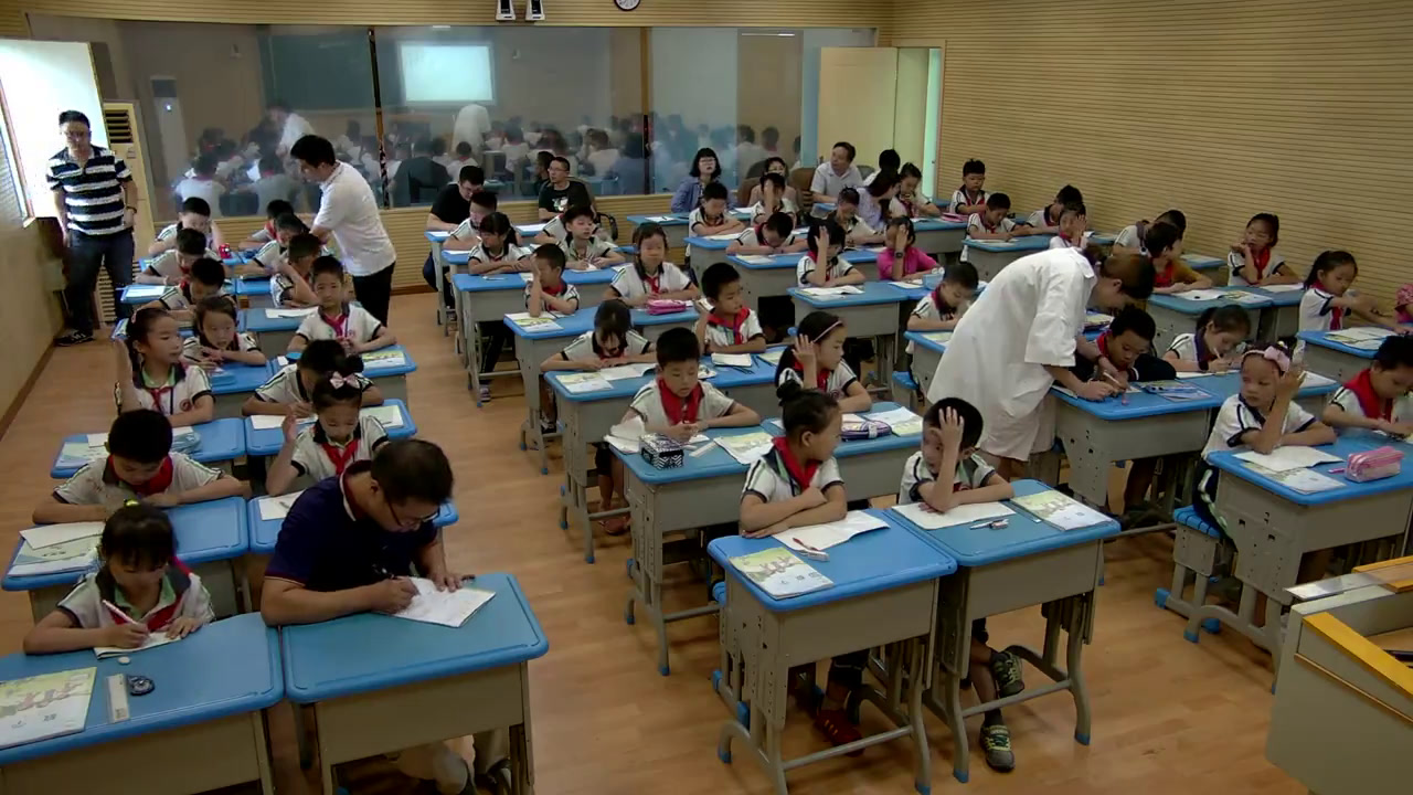 苏教版数学四上《9、五入调商》江苏徐老师-市一等奖