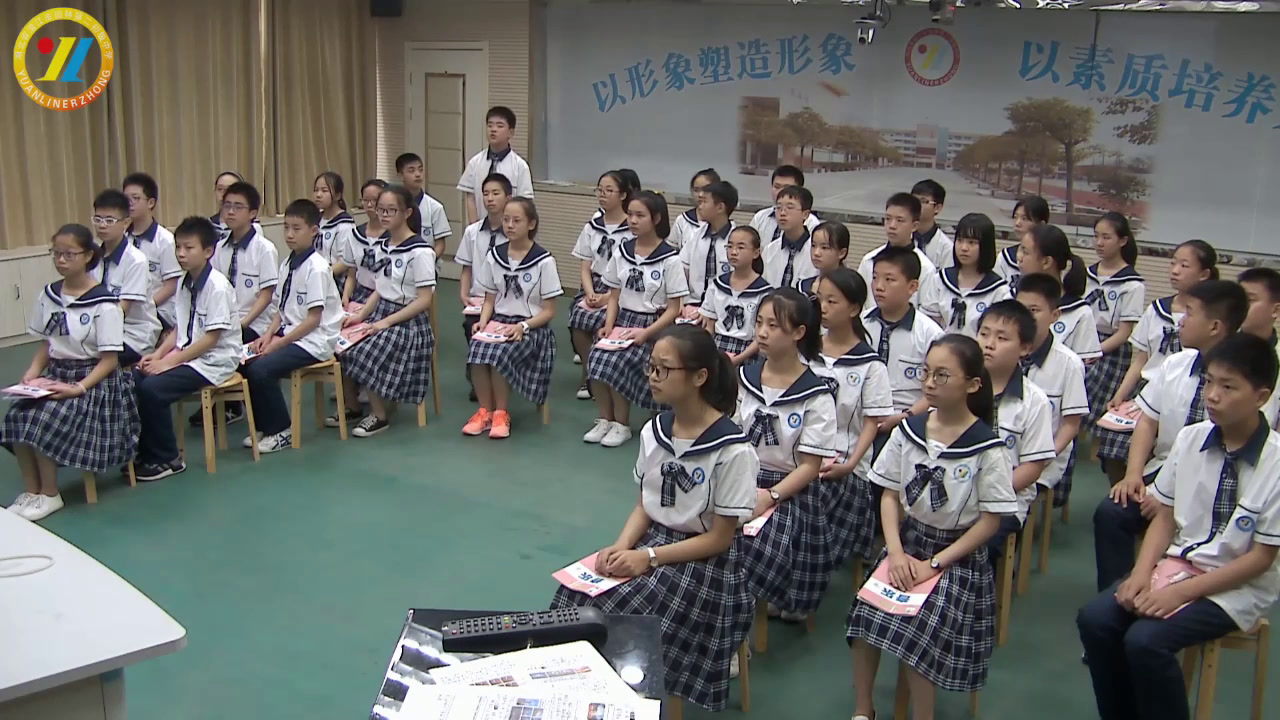 人音版音乐九下《☆军民团结一家亲》湖北董老师-全国一等奖