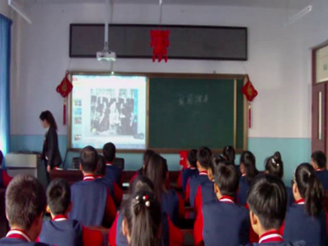 人教版音乐九下《欣赏谁说女子不如男天上掉下个林妹妹巧儿我自幼儿许配赵家》黑龙江侯老师-县级优课