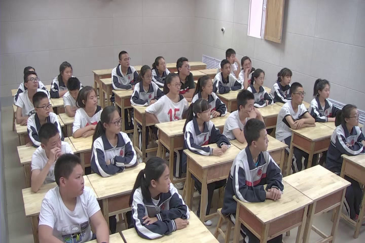 湘文艺版音乐八下《红旗颂》内蒙张老师-县级优课