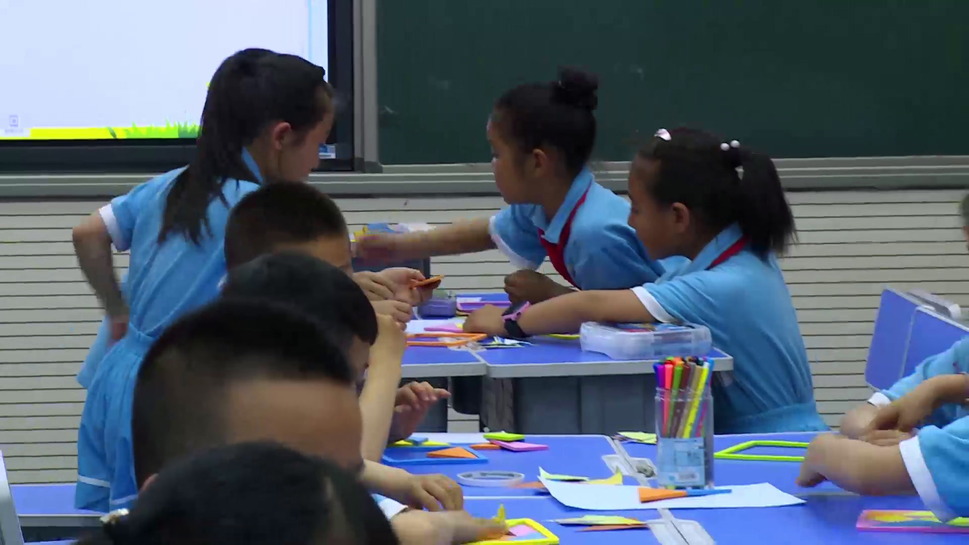 苏教版数学二上《●有趣的七巧板》宁夏吴老师-市一等奖