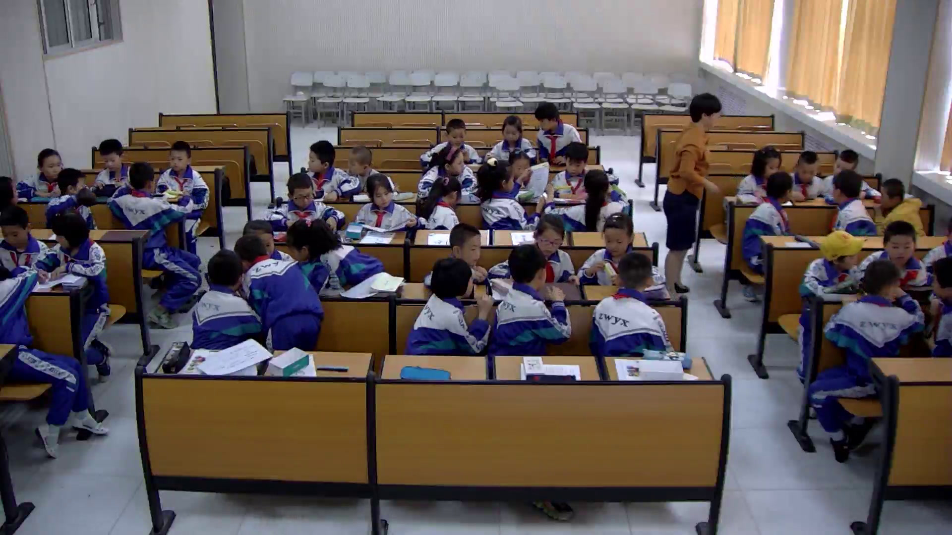 教科版科学五上《运动与摩擦力》宁夏侯老师-省一等奖