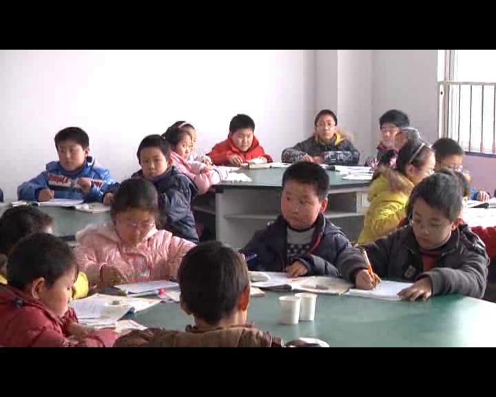 教科版科学四上《食物在口腔里的变化》安徽老师-市一等奖