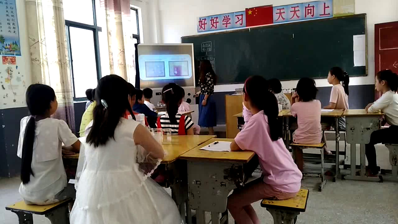 教科版科学四上《液体之间的溶解现象》安徽梁老师-市一等奖