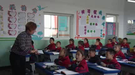 苏教版科学二上《5.看月亮》山西贾老师-县级优课