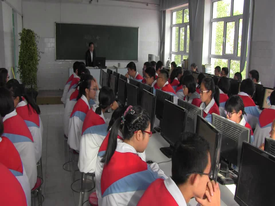 人美版美术九下《12.班级电子纪念册设计》内蒙武老师-省一等奖