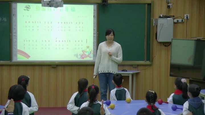 人教版音乐一上《选唱　彝家娃娃真幸福》辽宁李老师-市一等奖