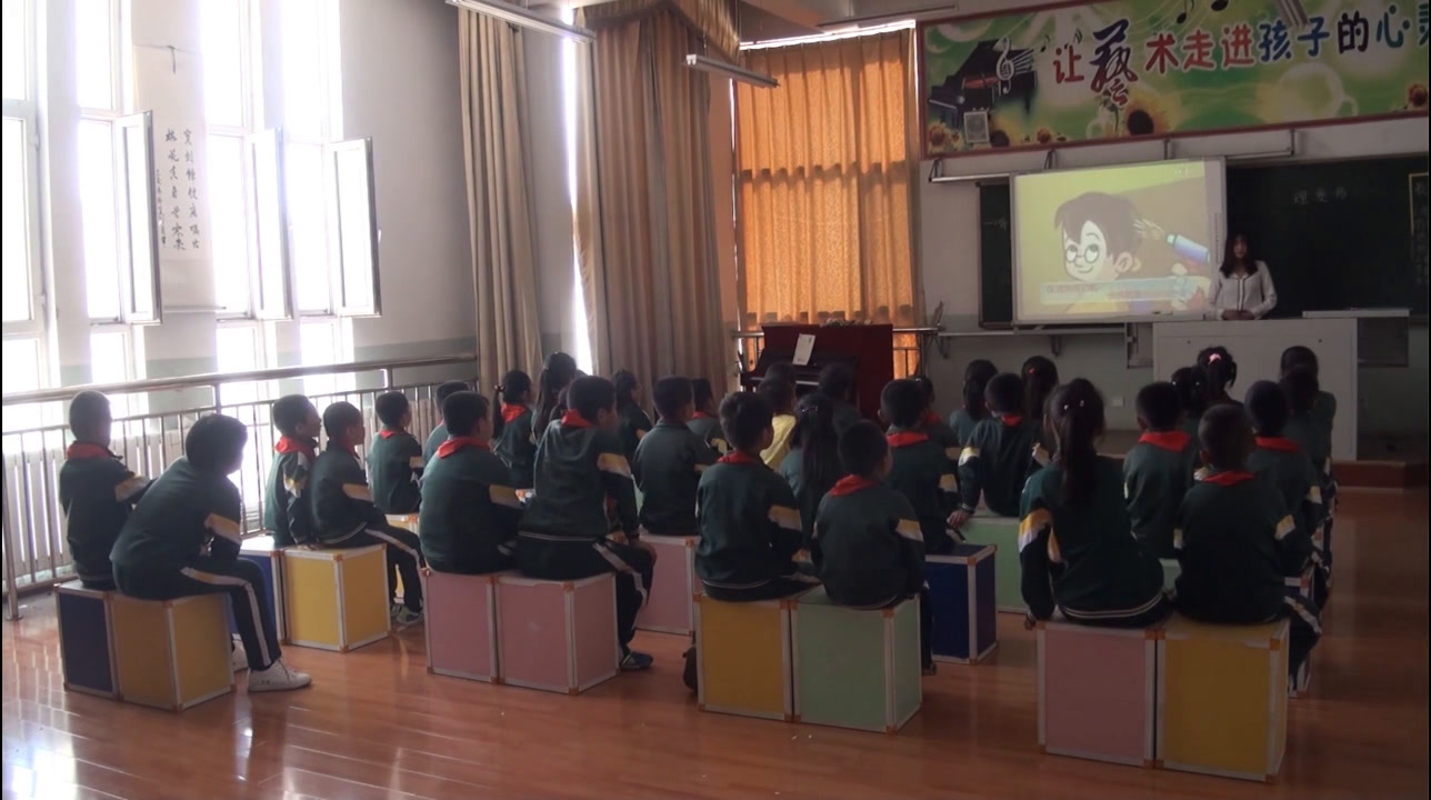 人教版音乐二上《唱歌　理发师》内蒙王老师-市一等奖