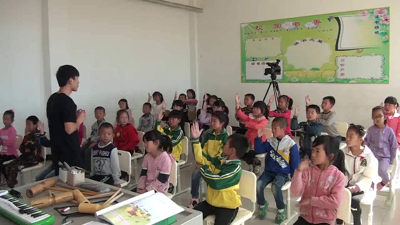 人教版音乐二上《唱歌　小动物回家》内蒙李老师-市一等奖