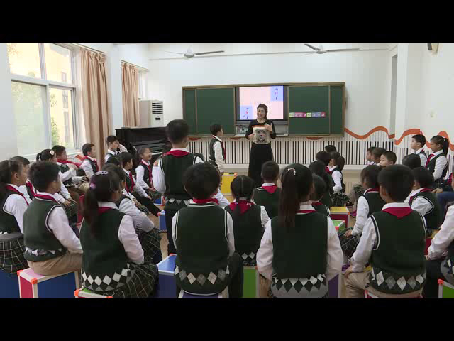 人教版音乐二上《欣赏　士兵进行曲》安徽张老师-市一等奖