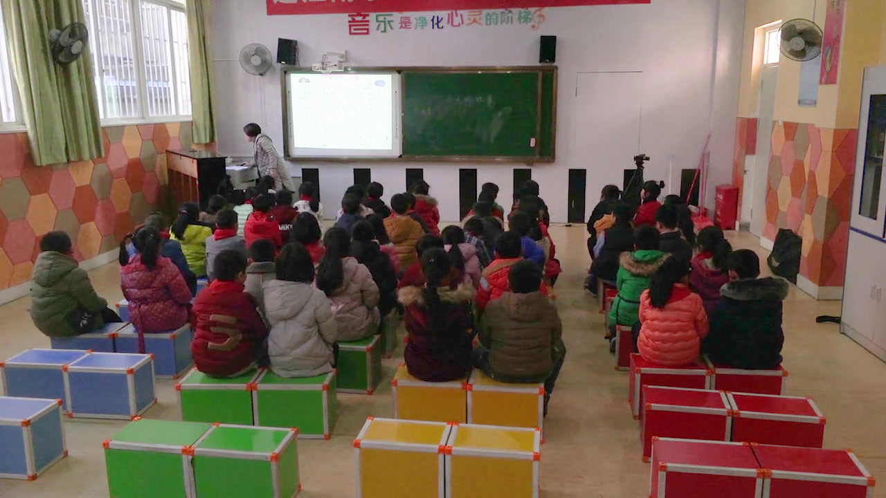 人教版音乐二上《唱歌　冬天的故事》福建周老师-县级优课