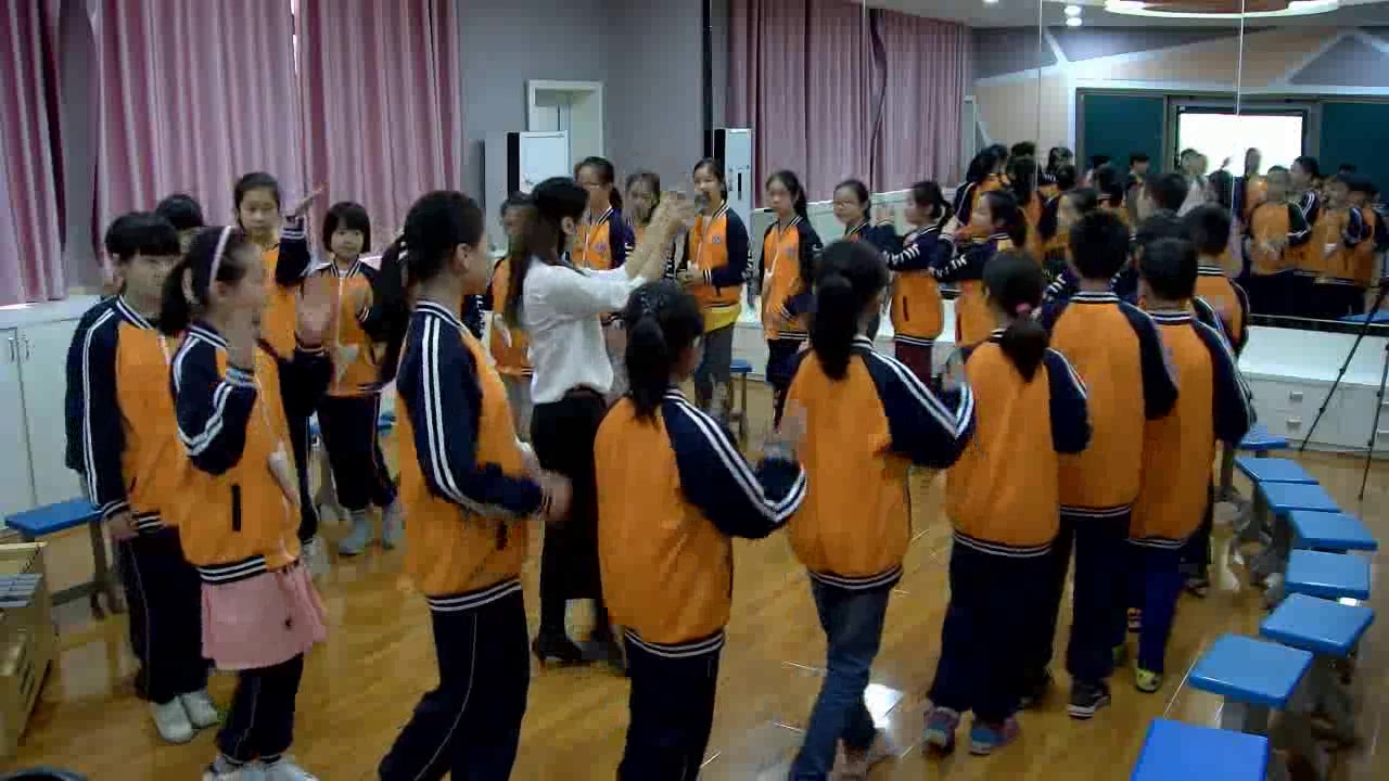 湘文艺版本音乐六上《（演唱）土拨鼠》湖南胡老师-县级优课