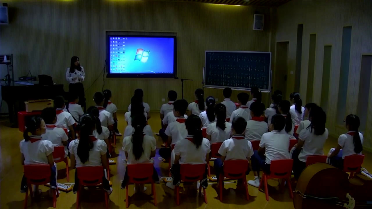 湘文艺版本音乐六上《（演唱）欢乐颂》湖南柳老师-全国一等奖