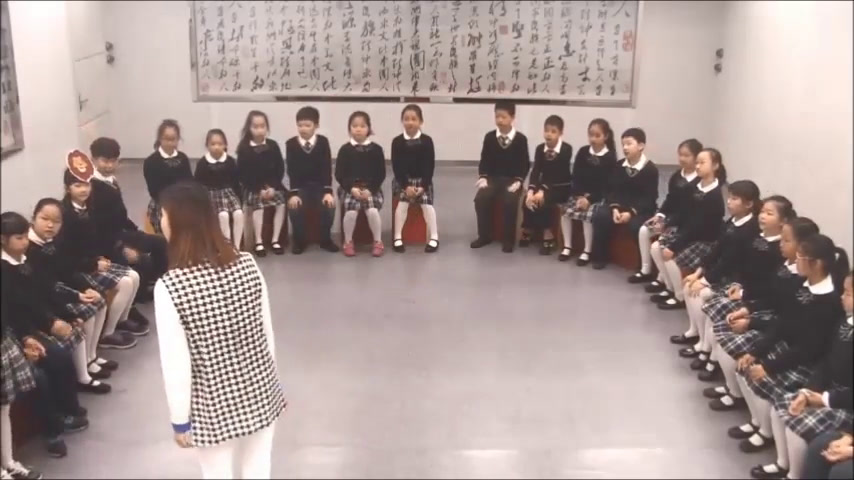 苏少版音乐一上《听野蜂飞舞狮王进行曲》江苏张老师-县级优课