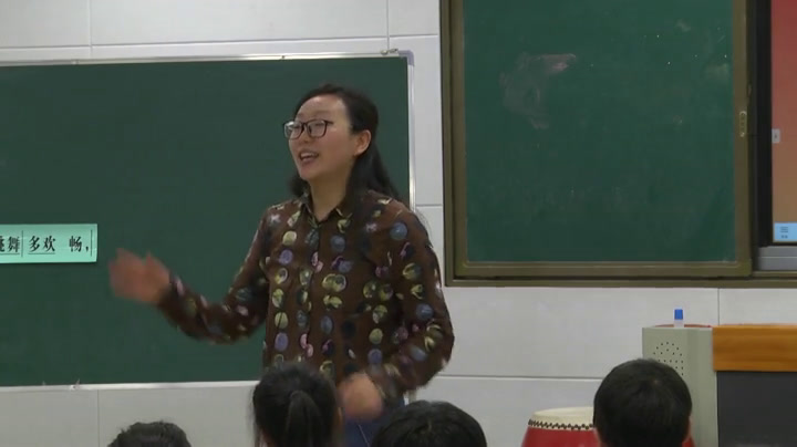 苏少版音乐二上《唱小雪花过新年》江苏张老师-省一等奖