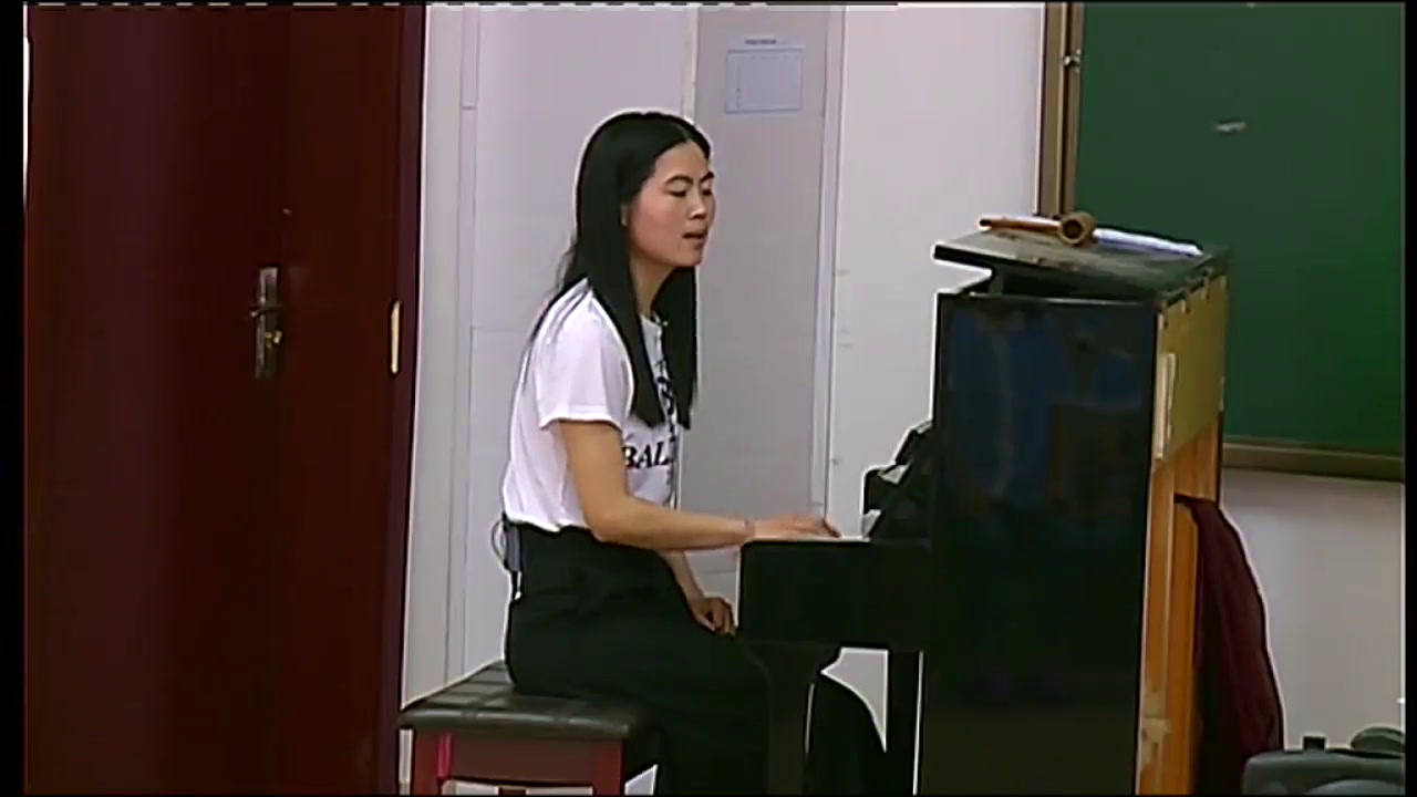 苏少版音乐二上《唱其多列小鞋匠》江苏刘老师-市一等奖