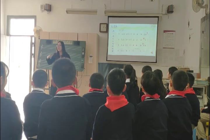 苏少版音乐五上《听爱的祝愿爱的罗曼斯》江苏华老师-市一等奖