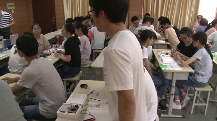 人教版物理选修3—2《3　实验传感器的应用》江苏沈老师-省一等奖