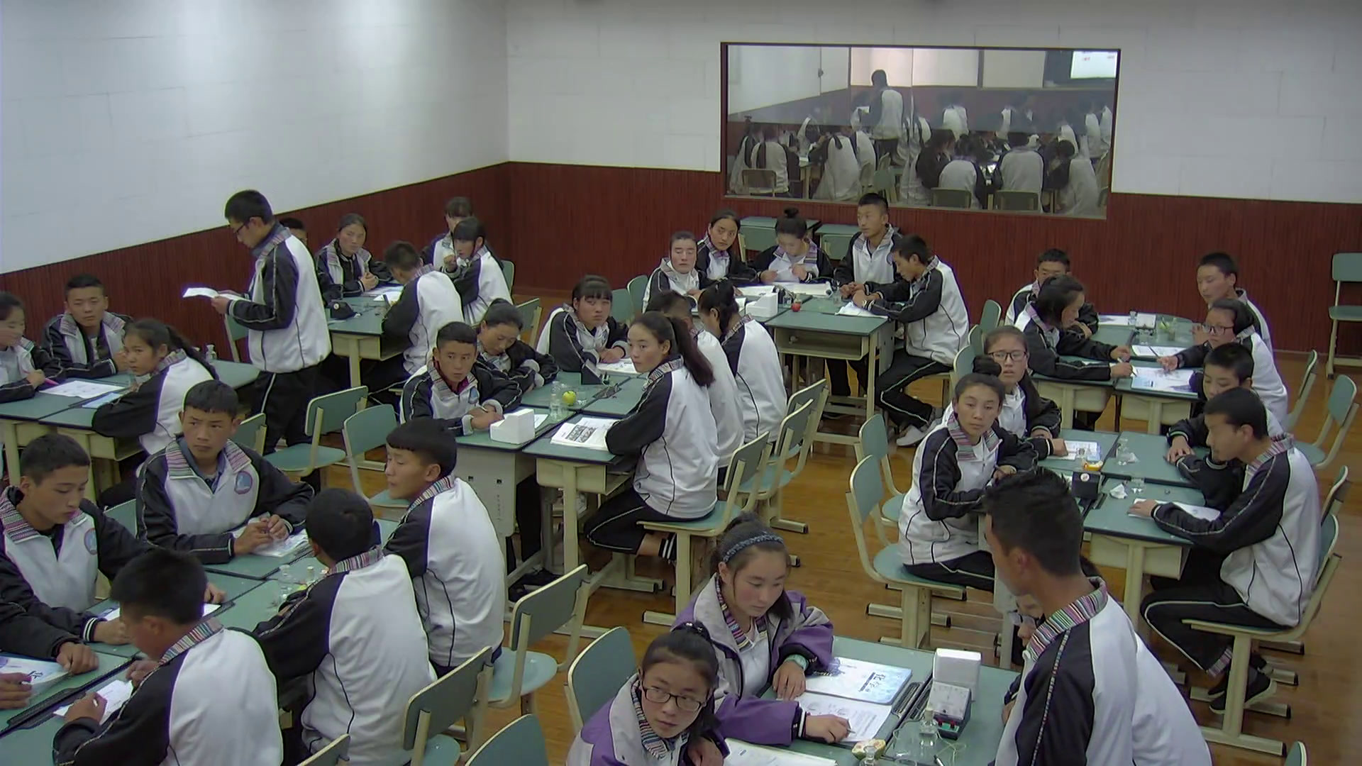 人教版化学必修2《第二节　化学能与电能》西藏平老师-省一等奖