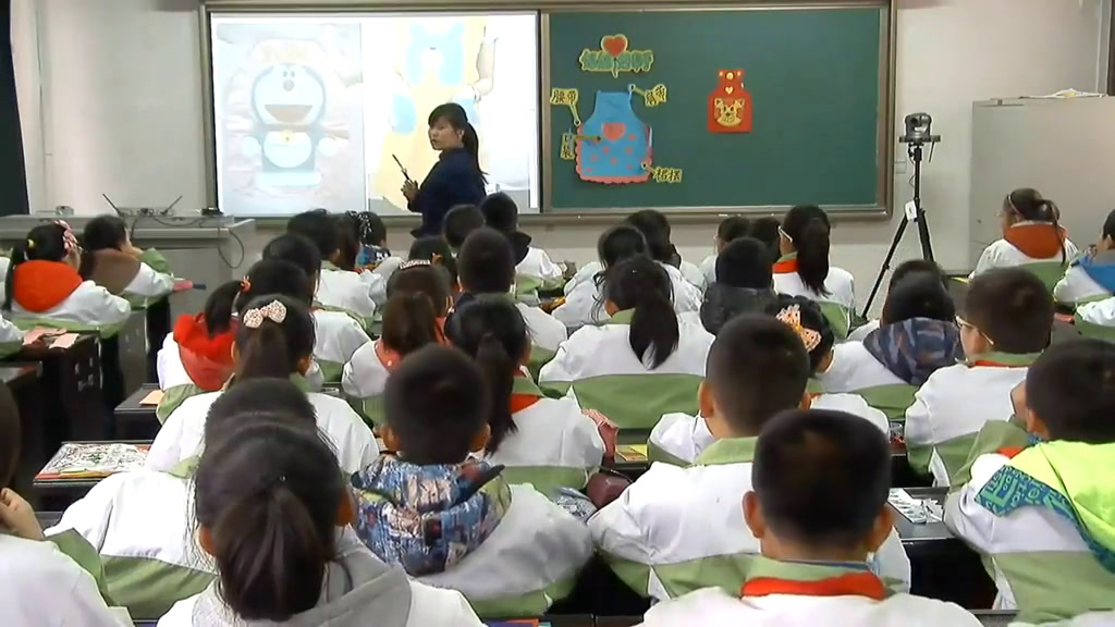 岭南版美术四上《7.妈妈的好帮手》陕西李老师-市一等奖