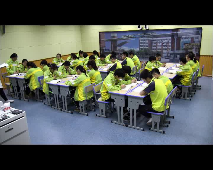 部编版语文九下《16驱遣我们的想象》安徽张老师-市一等奖