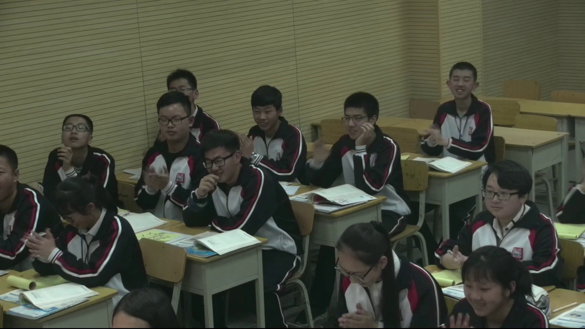 人教版政治必修2《政府的权力依法行使》甘肃巩老师-省一等奖