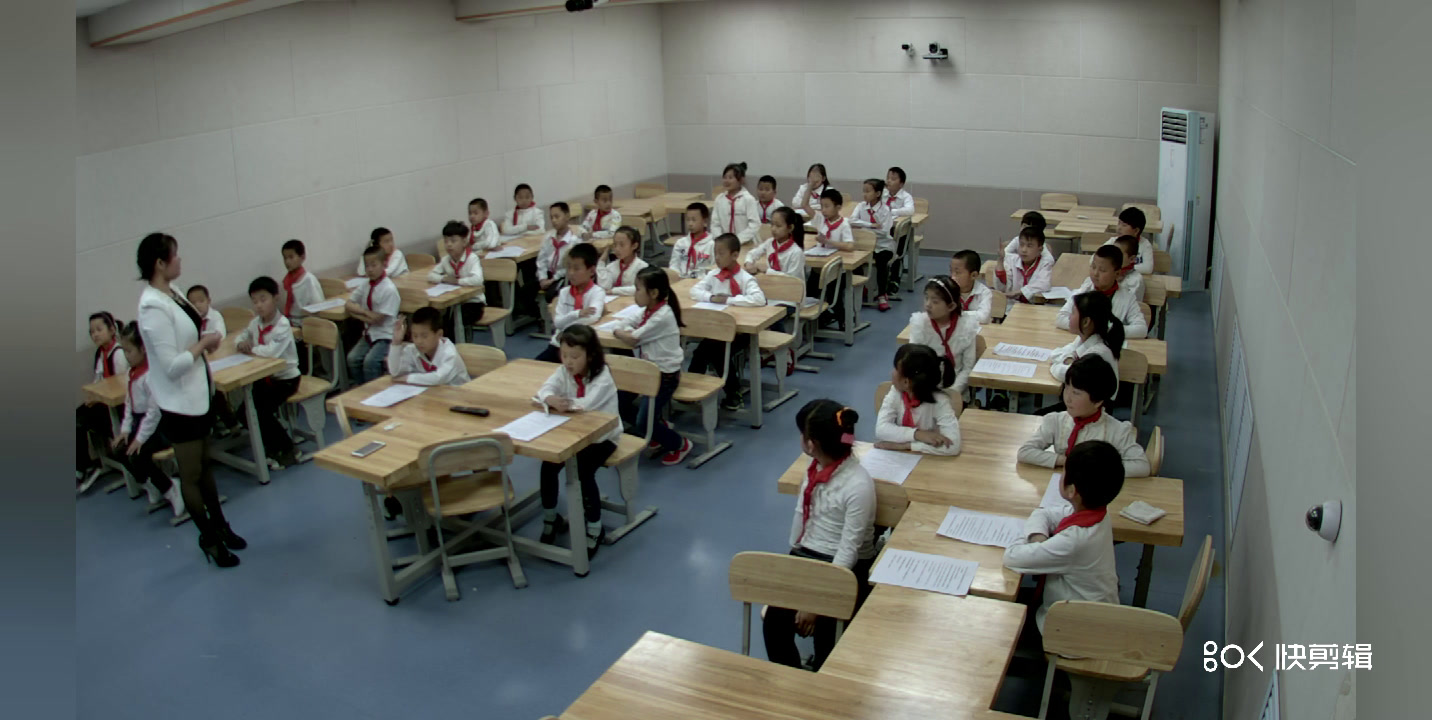 一二年级体育《走路上学及安全问题》吉林青老师-省一等奖