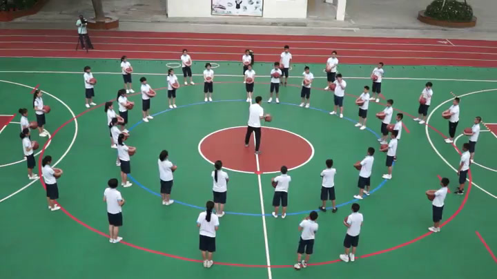   体育五六年级《 小篮球》福建占老师-省一等奖