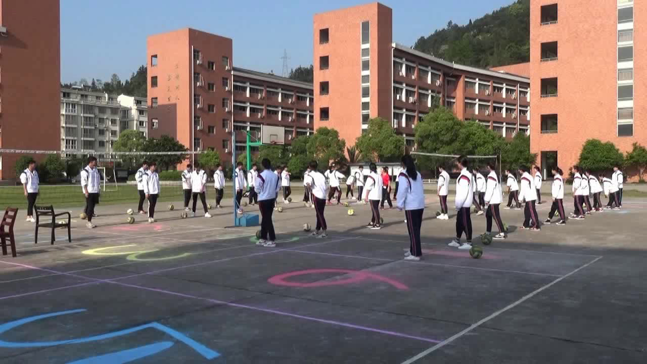 人教版高中体育《传球与低网扣球组合》浙江郑老师-全国一等奖